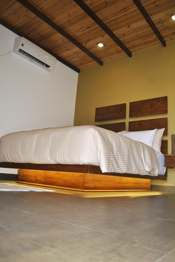 The Canoe Negombo Exterior foto